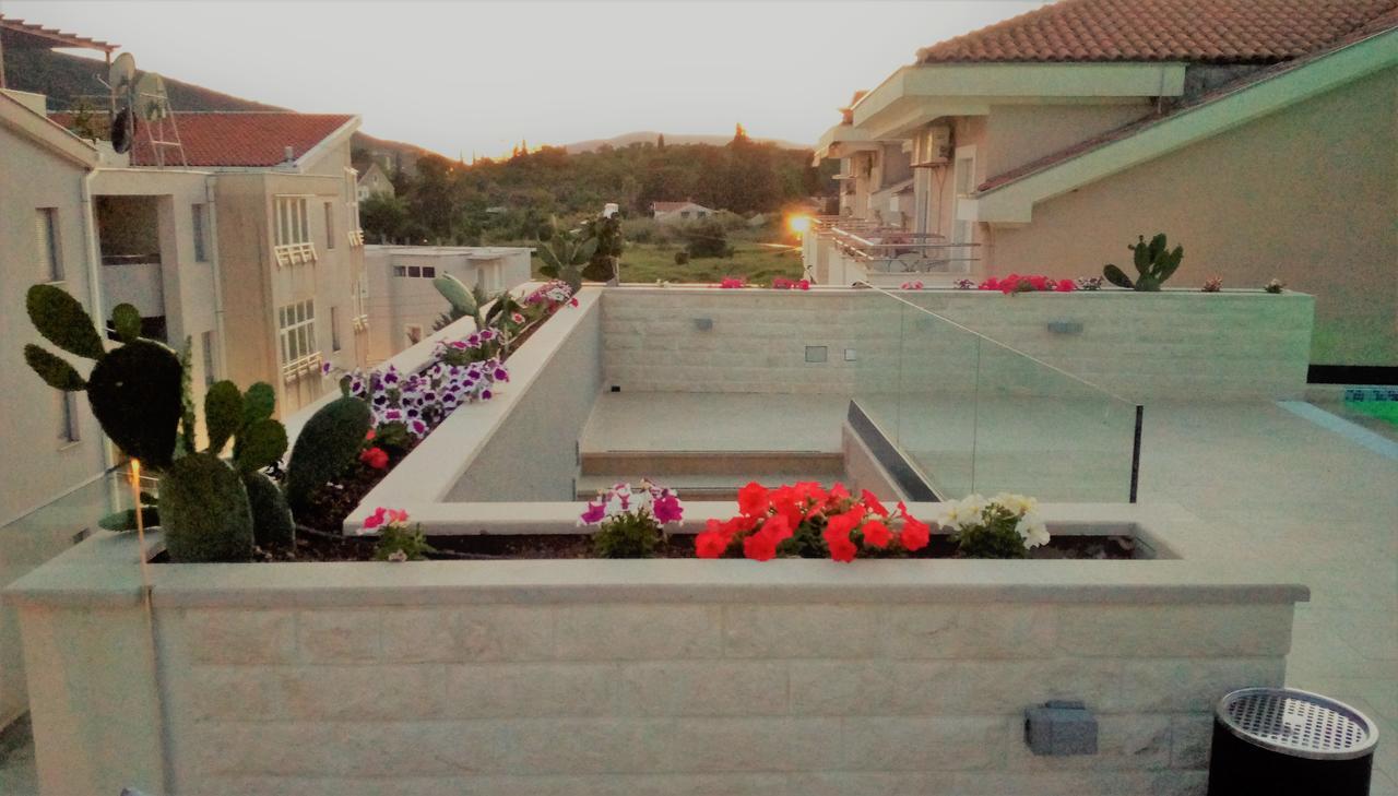 Apartment Sun Village Goran Herceg Novi Exterior photo